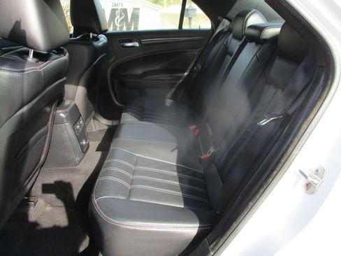 Used 2014 Chrysler 300 S image 13