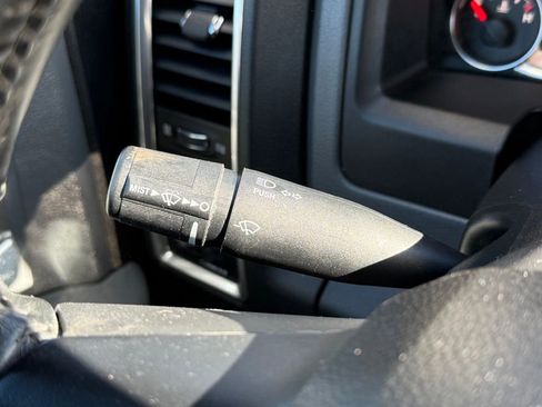 Used 2018 RAM 1500 Big Horn image 25