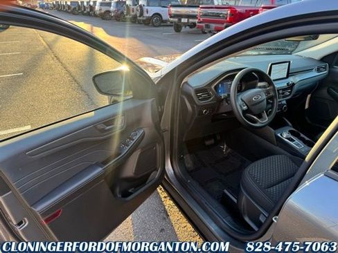 New 2026 Ford Escape Active image 9