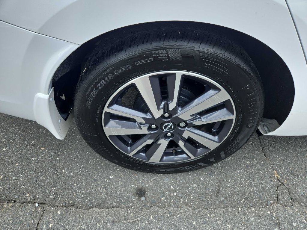 Used 2023 Nissan Versa S w/ S Plus Package FWD image 18