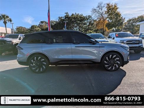 Certified 2024 Lincoln Nautilus Reserve w/ Equipment Group 203A image 3