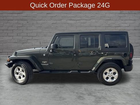 Used 2015 Jeep Wrangler Unlimited Sahara w/ Connectivity Group AWD/4WD image 2