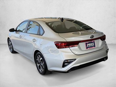 Used 2021 Kia Forte LXS FWD image 3