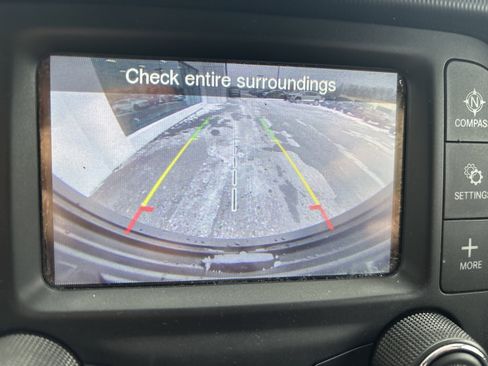 Used 2018 Jeep Wrangler Unlimited Sport S image 26