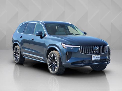 New 2026 Volvo XC90 T8 Ultra w/ Protection Package Premier image 8