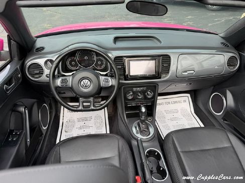 Used 2015 Volkswagen Beetle 1.8T FWD image 24
