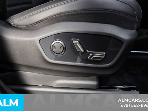 Used 2024 Kia EV9 Land image 51