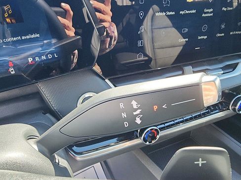 New 2026 Chevrolet Equinox LT w/ Convenience Package II image 19