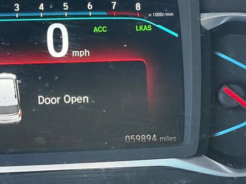 Used 2022 Honda Pilot TrailSport image 14