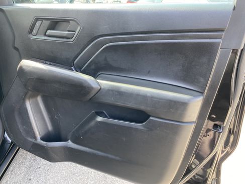 Used 2024 Chevrolet Colorado W/T RWD image 21