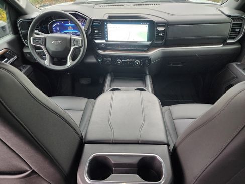 Used 2025 Chevrolet Silverado 2500 LT w/ Trail Boss Package image 19