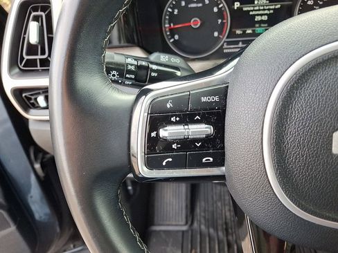 Certified 2022 Kia Sorento X-Line EX image 23