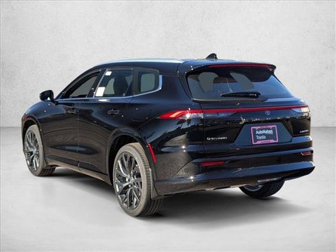 New 2025 Toyota Crown Signia image 9