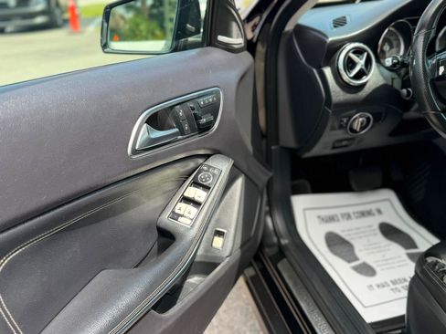 Used 2015 Mercedes-Benz GLA 250 w/ Premium Package image 13