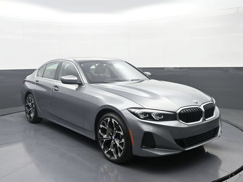 Used 2025 BMW 330i xDrive Sedan AWD/4WD image 3