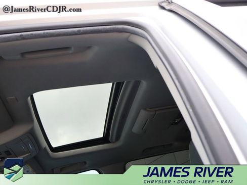 Used 2018 Chevrolet Tahoe LT image 27