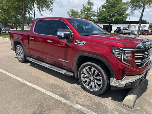 Used 2022 GMC Sierra 1500 SLT RWD image 2