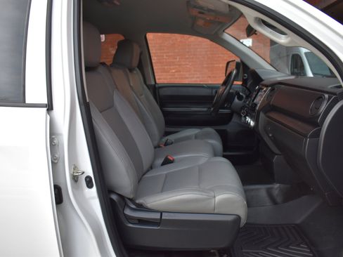 Used 2020 Toyota Tundra SR5 image 18