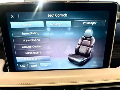 Used 2020 Lincoln Aviator Black Label AWD/4WD image 33