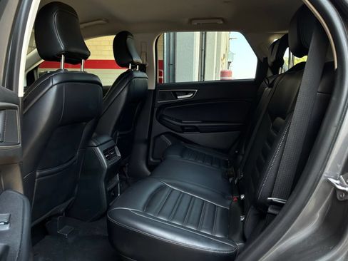Used 2024 Ford Edge SEL AWD/4WD image 13