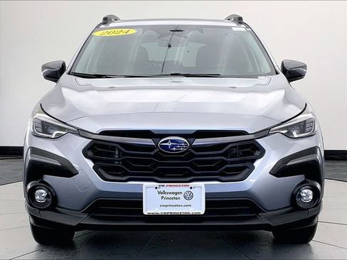 Used 2024 Subaru Crosstrek 2.5i Limited AWD/4WD image 8