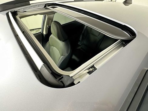 Certified 2024 Subaru Crosstrek 2.0i Premium image 19