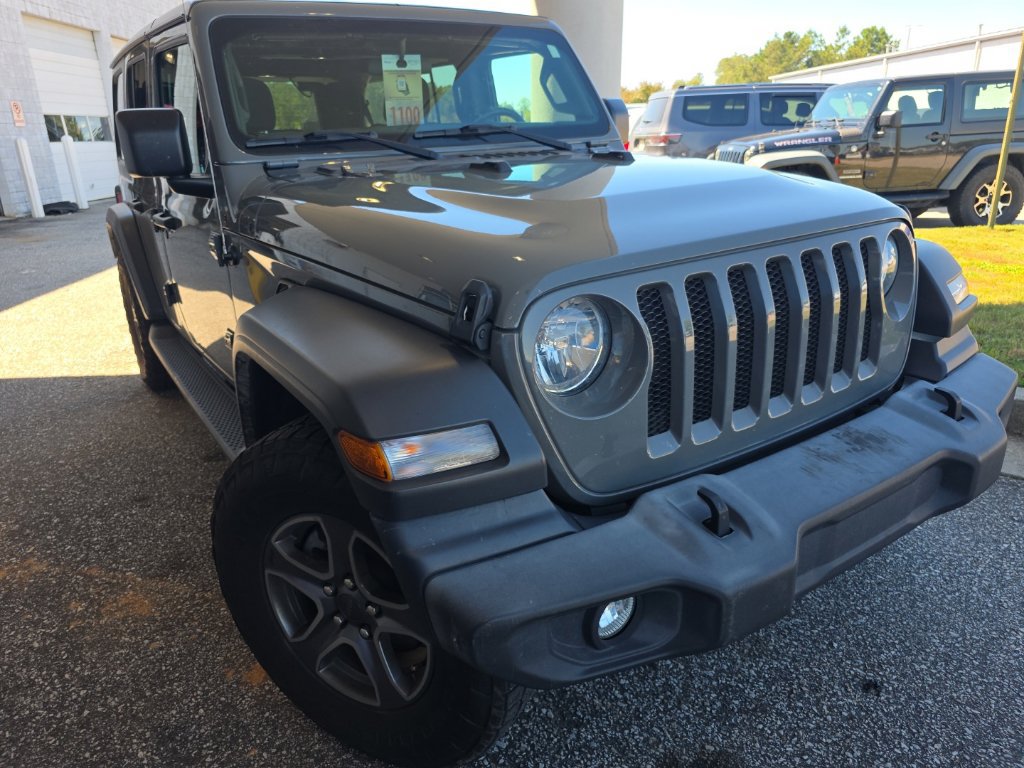 Used 2018 Jeep Wrangler Unlimited Sport S AWD/4WD image 9