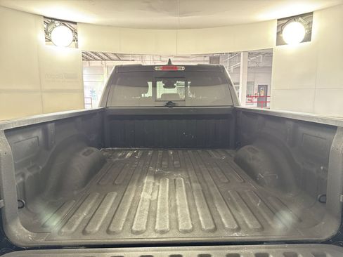 Used 2021 RAM 1500 Big Horn image 25