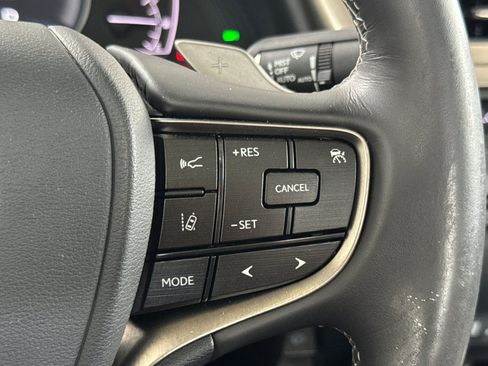 Certified 2020 Lexus ES 300h w/ Premium Package FWD image 30