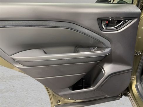 Used 2026 Subaru Forester Limited image 30