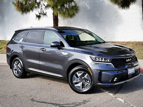 Certified 2023 Kia Sorento EX FWD image 1
