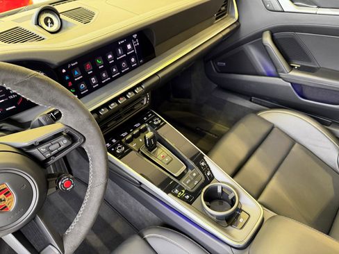 Used 2022 Porsche 911 Turbo image 42