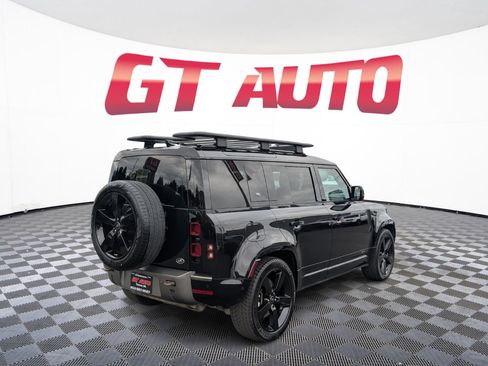 Used 2021 Land Rover Defender 110 X-Dynamic HSE AWD/4WD image 4