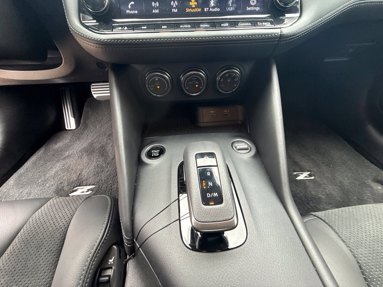 Used 2025 Nissan Z Performance w/ Floor Mat Package RWD image 14