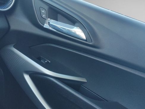 New 2026 Chevrolet Trax LS image 7