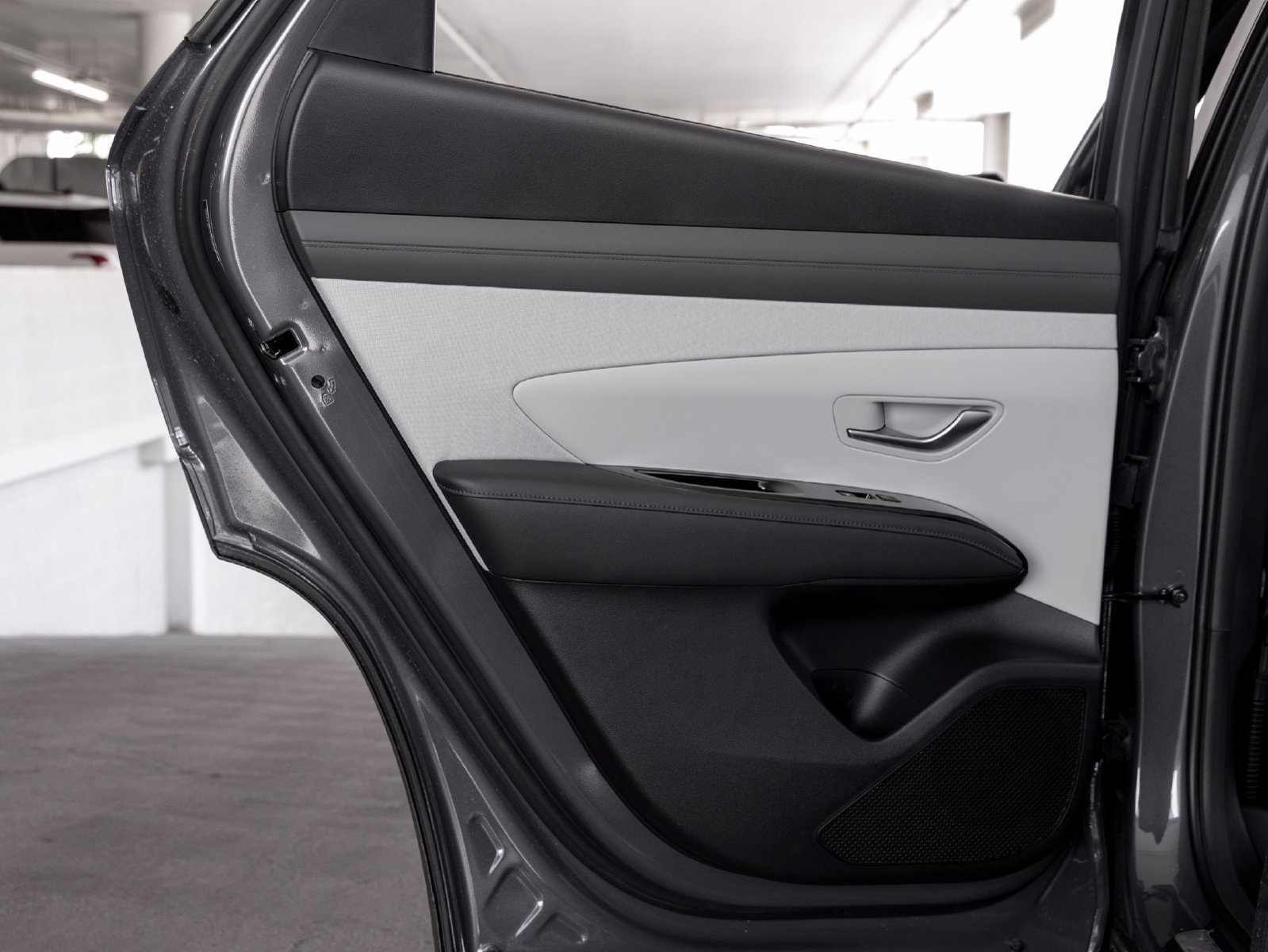 New 2026 Hyundai Tucson Limited FWD image 18