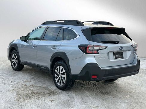 Used 2024 Subaru Outback Premium image 5
