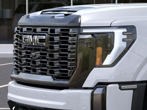 New 2026 GMC Sierra 2500 Denali Ultimate w/ Max Trailering Package AWD/4WD image 13