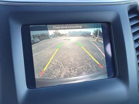 Used 2021 Jeep Cherokee Latitude Plus image 28