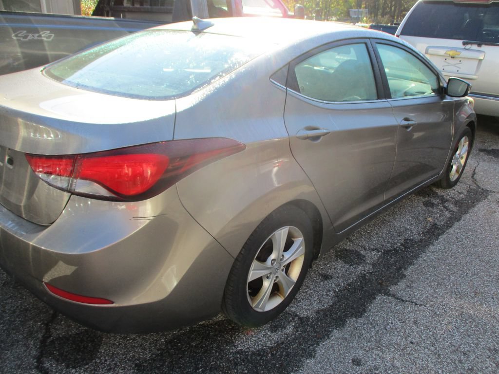 Used 2016 Hyundai Elantra Value Edition FWD image 4
