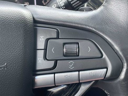 Used 2023 Cadillac XT6 Premium Luxury FWD image 17