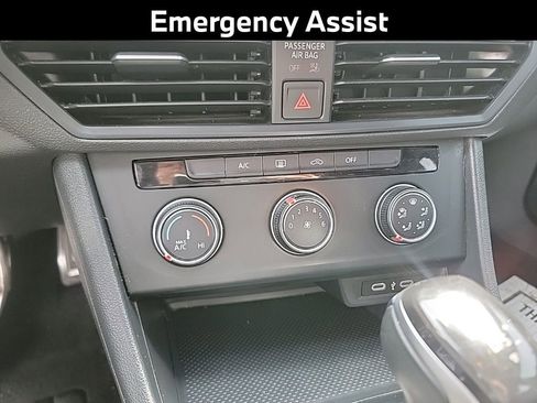 Used 2023 Volkswagen Jetta Sport image 13