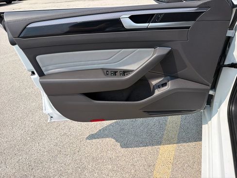 Certified 2023 Volkswagen Arteon SEL AWD/4WD image 9