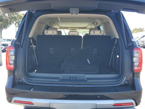 Used 2024 Ford Expedition Platinum image 10