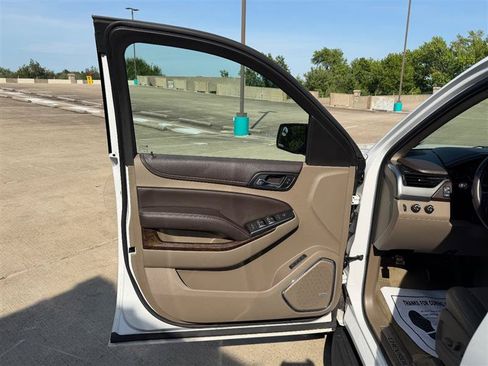 Used 2016 Chevrolet Suburban LT AWD/4WD image 27