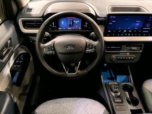 Used 2025 Ford Maverick XLT w/ XLT Luxury Package image 5