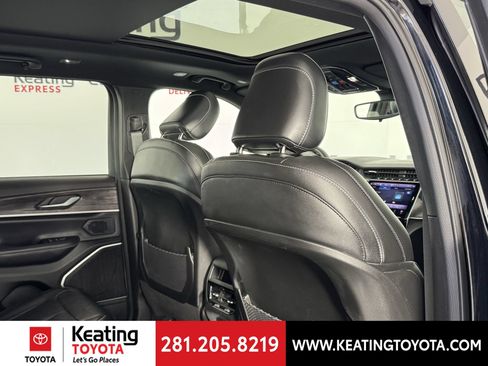 Used 2024 Jeep Grand Cherokee Limited 4xe AWD/4WD image 19