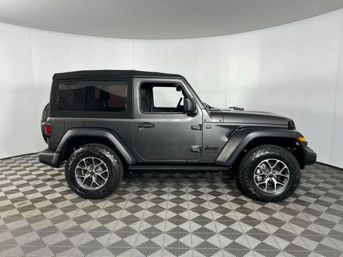Used 2024 Jeep Wrangler Sport S image 5
