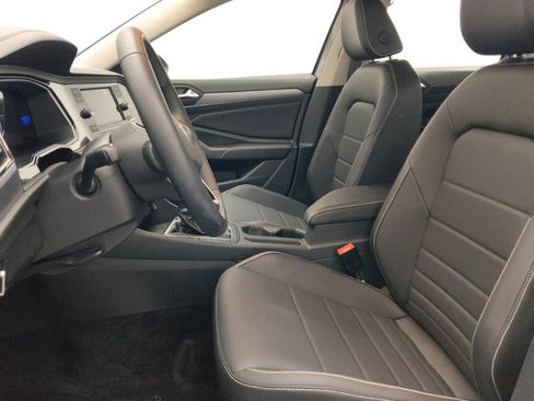 Used 2023 Volkswagen Jetta SE FWD image 17
