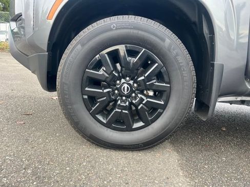 Used 2023 Nissan Frontier SV w/ Tow Package image 27